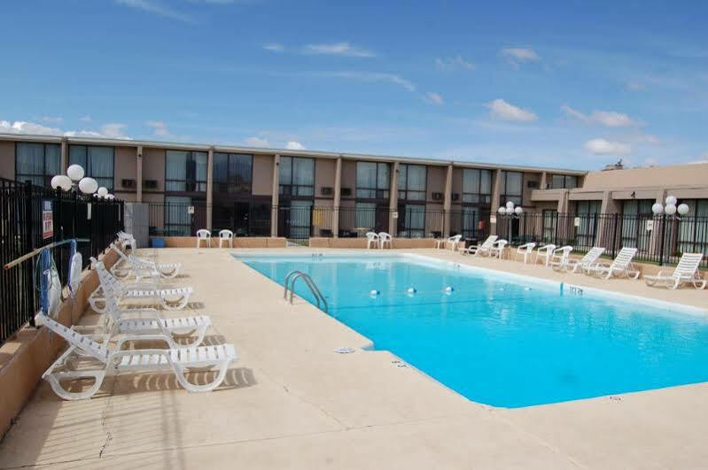 Quality Inn Таос Экстерьер фото